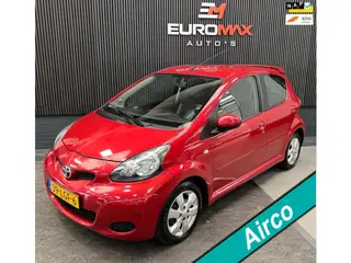 Toyota Aygo 1.0-12V Aspiration Red 1e Eigenaar - NAP - Airco