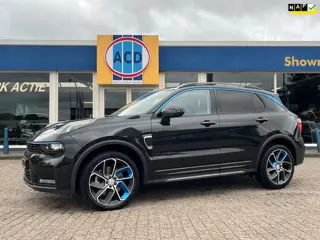 Lynk & Co 01 1.5 261pk PHEV 7DCTH | Orig. NL | PanoramaDak | 360 graden Camera | Carplay |