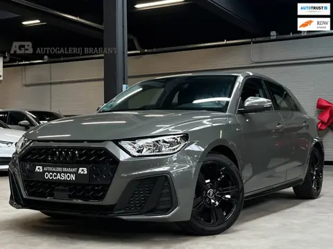 Audi A1 Sportback 30 TFSI S Line *Stoelverwarming/Rijstrookassistentie/Automaat