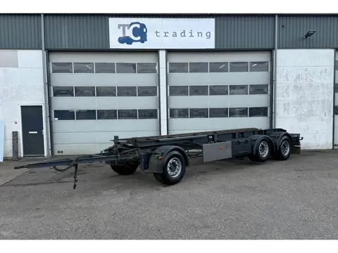 GS Meppel AIC-2700 N 27 ton / Liftas / APK / Banden zo goed als nieuw.