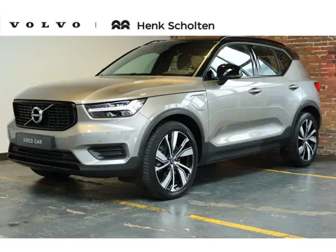 Volvo XC40 T4 Recharge R-Design | Adaptive Cruise Control | Parkeersensoren voor + achter | Parkeerc