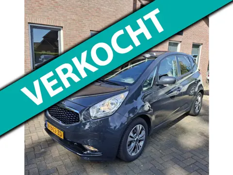 Kia Venga 1.6 CVVT Edition. Luxe uitvoering, o.a. stoelverw, camera, leder, navigatie, cruise, bluet