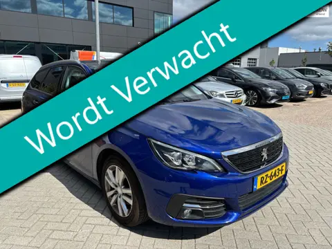 Peugeot 308 SW 1.2i 110pk Executive 1e eig. Clima Navi Pano Trekhaak 1200kg.