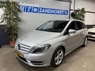 Mercedes-Benz B-Klasse 180 Ambition // 17 Inch // Carplay // Cruise