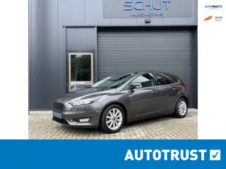Ford Focus 125pk Titanium CARPLAY | CLIMA | NAVI | STOEL + STUURVERWARMING |ZEER NETTE AUTO!!