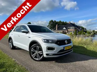 Volkswagen T-Roc 1.5 TSI Sport | R-Line | LED | Adaptieve Cruise | Lane Assist