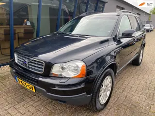 Volvo XC90 2.4 D5 Momentum Automaat GRIJS KENTEKEN / YOUNGTIMER