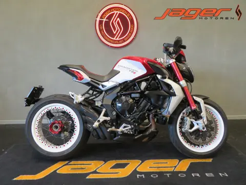MV Agusta BRUTALE 800 DRAGSTER RR CARBON (bj 2015)