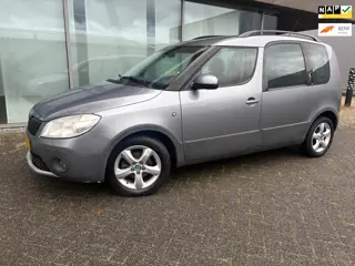 Skoda Roomster 1.2 TSI Ambition AIRCO bijgeluid in versn.bak. BJ 9-2011 APK 10-2026