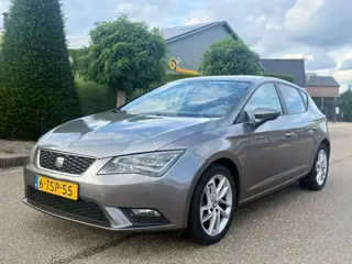 Seat Leon 1.6 TDI Style Business DSG 2014 Navi/Clima/Lmv