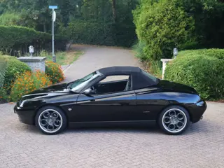 Alfa Romeo Spider 2.0-16V T.Spark 18"Teledials en Novitec
