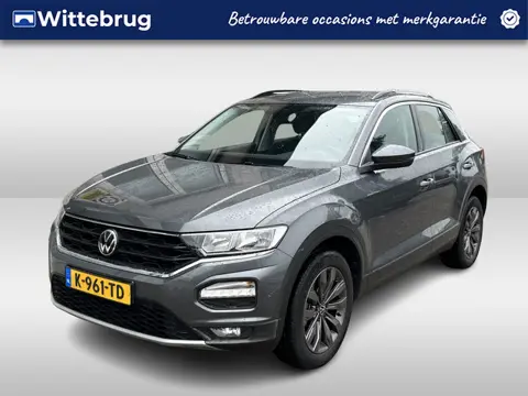 Volkswagen T-Roc 1.0 TSI Style / ADAPTIVE CRUISE/ PARKEER SENSOREN V+A/ CAMERA/ APP-CONNECT/ DAB/ CL
