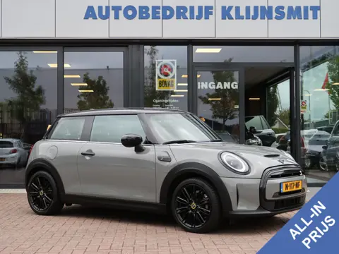 MINI Electric Business Edition 33 kWh | Parkeersensoren | 17inch | Leder
