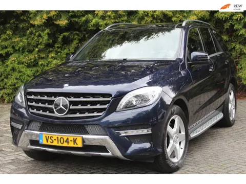 Mercedes-Benz ML 350 BLUETEC 4MATIC 259PK Automaat Grijs Kenteken Panoramadak| Trekhaak | Parkeercam