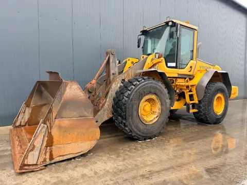 Volvo L120F (bj 2008)