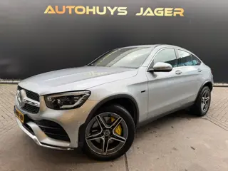 Mercedes-Benz GLC-klasse Coupé 300e 4MATIC AMG Pano Carplay Alcantara Hout-Inleg Camera Sfeerverlich
