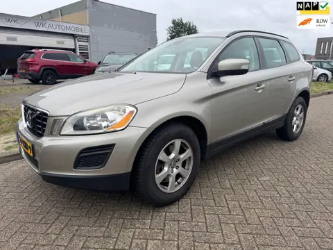 Volvo XC60 2.0 D3 Kinetic 5 cylinder Garantie