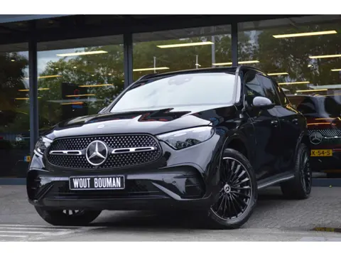 Mercedes-Benz GLC 400e 4MATIC AMG Led Leder Panorama Memory Luchtvering Burmester Massage Pdc