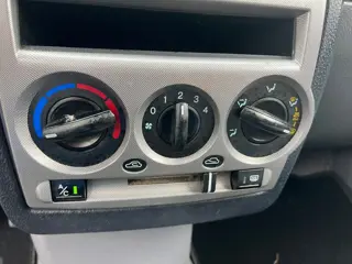 Foto 14 van Hyundai Getz 1.3i GLS Sky - 5 Deurs - Nieuwe Apk - Airco