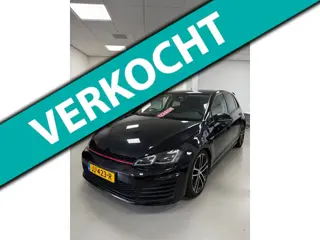 Volkswagen Golf 1.0 TSI Business Edition Connected