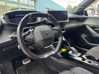 Foto 16 van Peugeot 208 1.2 PureTech GT-Line Airco Cruise Navi Lmv A.Camera