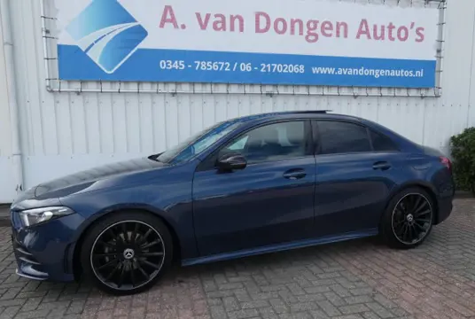 MERCEDES-BENZ A-KLASSE 200 AMG UPGRADE EDITION,Pano,Led,Camera