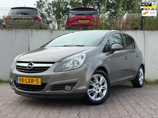 Opel Corsa 1.2-16V '111' Edition/AUTOMAAT/CRUISE/APK 07-2027/VOLLEDIG ONDERHOUDEN/