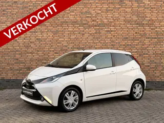 Toyota Aygo 1.0 VVT-i x Airco Camera Led Bluetooth