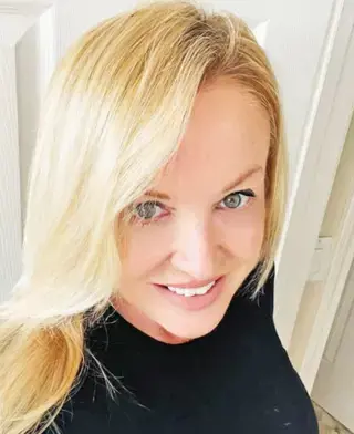 Wij hoeven elkaar toch niet te leren wat liefde is?