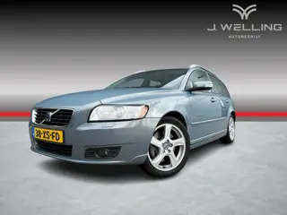 Volvo V50 2.5 T5 AWD Summum pano / leer / trekhaak