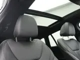 Foto 25 van BMW 3 Serie Touring 330e xDrive M Sport PHEV 293pk Dealer O.H. | Panodak | Trekhaak Af Fabriek | Las