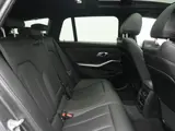 Foto 26 van BMW 3 Serie Touring 330e xDrive M Sport PHEV 293pk Dealer O.H. | Panodak | Trekhaak Af Fabriek | Las