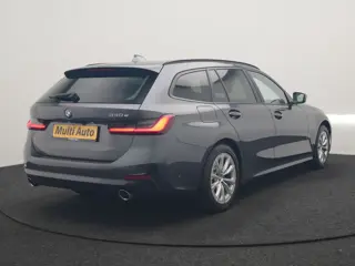 Foto 13 van BMW 3 Serie Touring 330e PHEV 293pk Dealer O.H. | Cruise Control | Camera | Stoelverwarming | Carpla