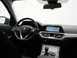 Foto 30 van BMW 3 Serie Touring 330e PHEV 293pk Dealer O.H. | Cruise Control | Camera | Stoelverwarming | Carpla