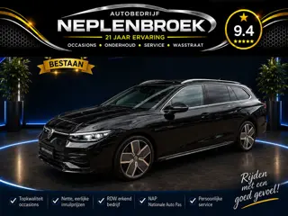 Volkswagen Passat Variant 1.5 eHybrid R-Line Edition | SoH 100% | 272pk | Pano | IQ.Light | ACC | Er