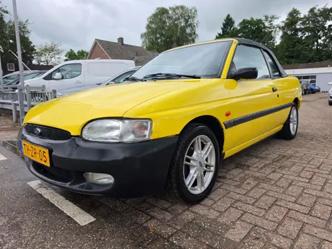 Ford Escort Cabrio 1.6 Pacific ( AIRCO / A.P.K. juni 2027 !!)