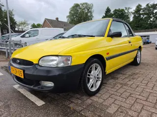 Ford Escort Cabrio 1.6 Pacific ( AIRCO / A.P.K. juni 2027 !!)