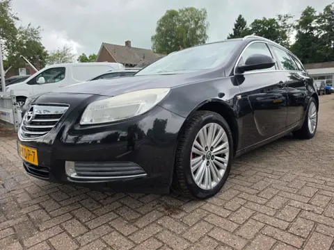Opel Insignia Sports Tourer 1.6 T Edition ( EXPORTPRICE)