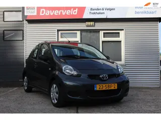 Toyota Aygo 1.0-12V Now 5-deurs 63dkm! nap, boekjes, 2x sleutel, nl-auto, nieuwe apk en onderhoudsbe