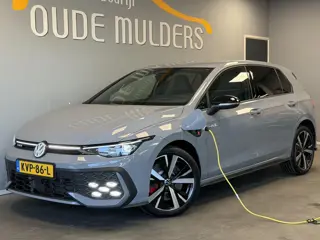 Volkswagen Golf 1.5 eHybrid GTE | Adaptive cruise | 360 | Head-up | Sfeer | IQ light |Stoelverwarmin
