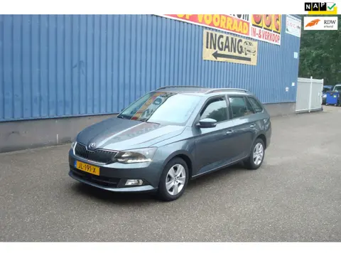 Skoda Fabia Combi 1.2 TSI Ambition Businessline, Airco, Navi, groot scherm