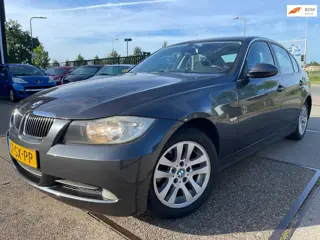 BMW 3-serie 320i High Executive