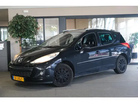 Peugeot 207 SW 1.4 VTi XS pano cruise trekhaak