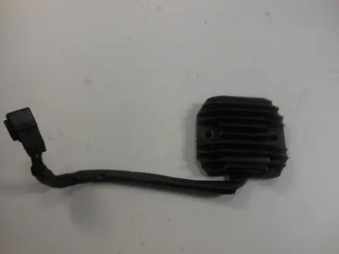 SPANNINGSREGELAAR Kawasaki VN 800 1995 - 2005