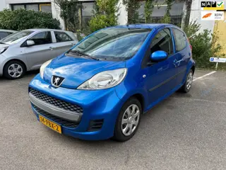 Peugeot 107 1.0-12V Millesim 200 / Airco