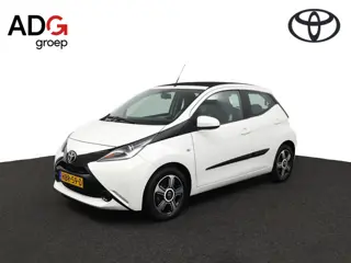 Toyota Aygo 1.0 VVT-i x-cite | Cabrio dak | Achteruitrijcamera | Lichtmetalen velgen | Automaat |