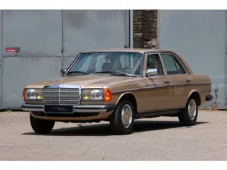 Mercedes-Benz 200-280 (W123) 230 E Automatic / Airco / 366 Pictures online