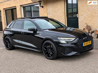 Audi A3 Sportback 35 TFSI S- Line | PANO | MATRIX |KEYLESS