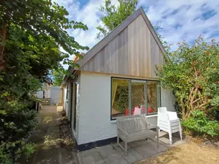 Foto 14 van Vrijstaand vakantiehuis met omheinde tuin en slaapkamer beneden