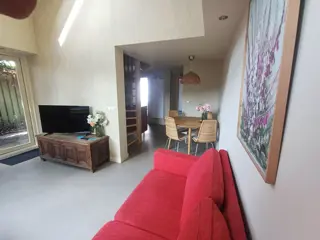 Foto 20 van Vrijstaand vakantiehuis met omheinde tuin en slaapkamer beneden